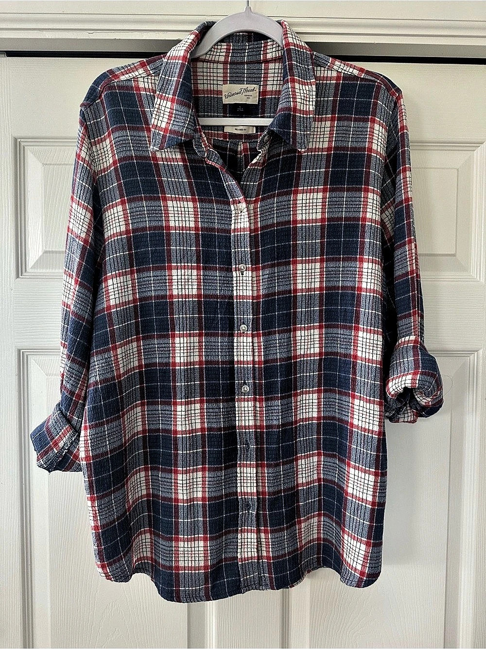 Universal Thread Plaid Button Down in Blue & Red Large Like New
